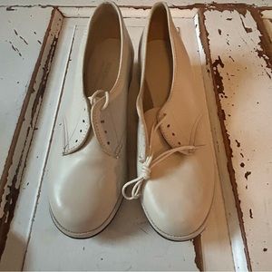 Vintage 1960's Gimbels Woman's Leather Shoes